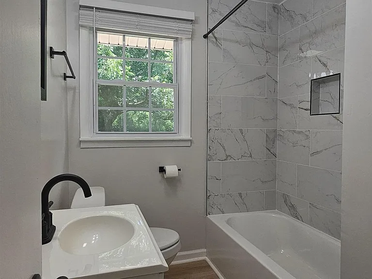 3725 Broadmor Rd NW — Photo 17