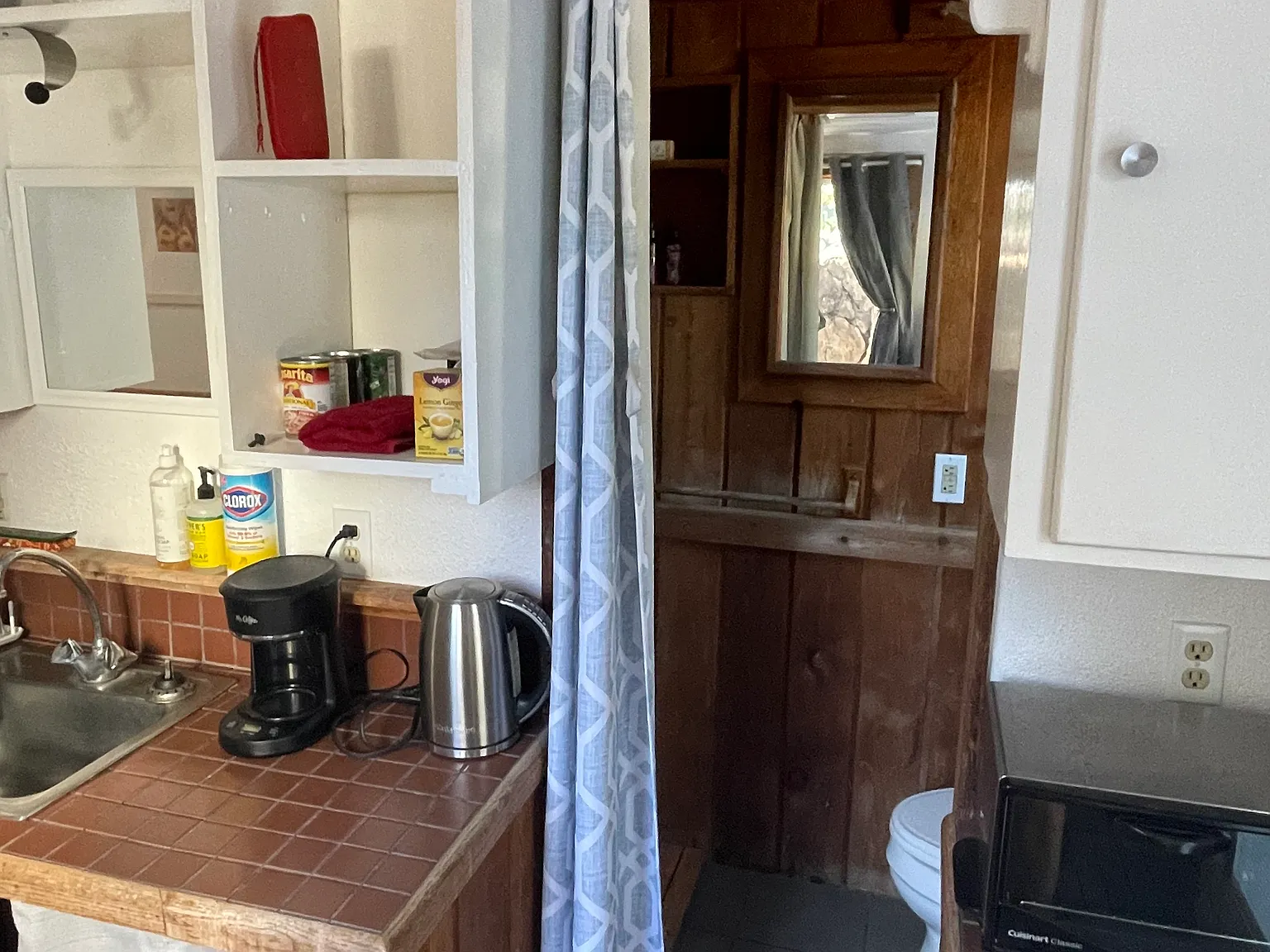 Studio, $1,950 — Photo 2