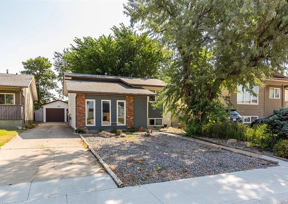 1st image of 196 Mount Crandell Cres W