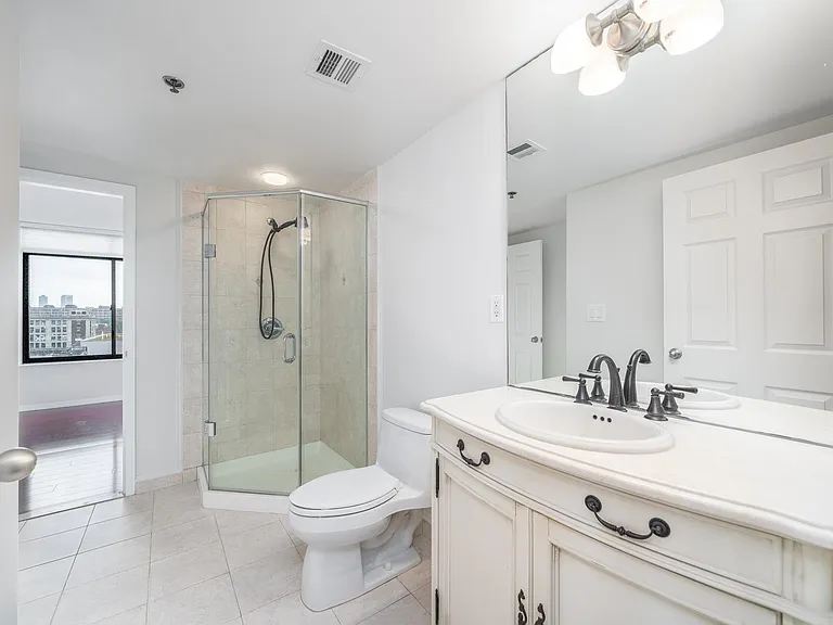 700 1st St #8H — Photo 18