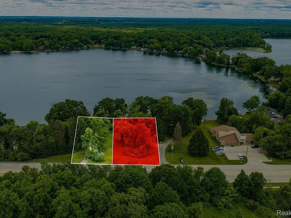 1st image of Vl 2 Grand River Rd