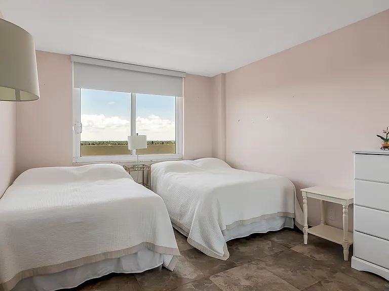 2200 NE 33rd Ave #10K — Photo 20