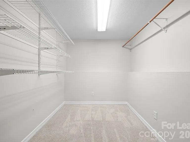 10715 Derry Dr — Photo 22