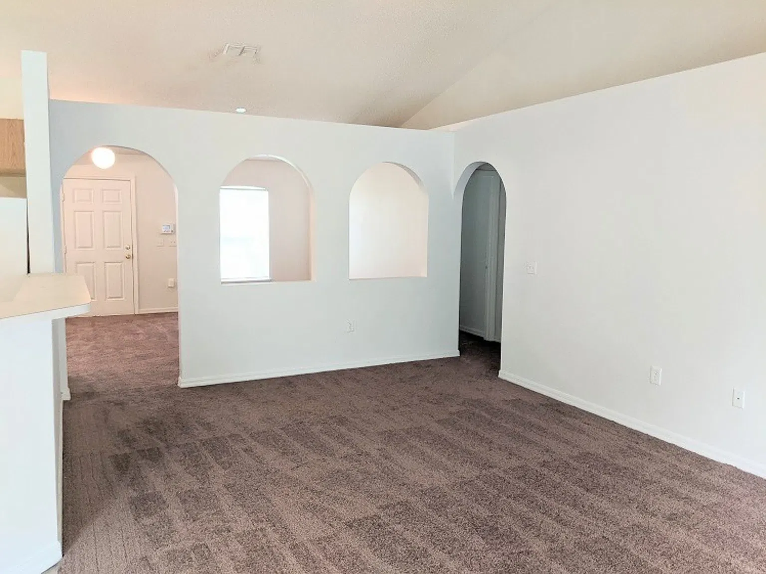 Spacious 4 Bedroom in North Palm Coast, FL — Photo 4