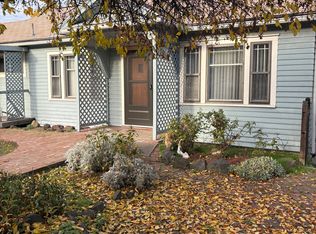 421 E 10th St, The Dalles, OR 97058