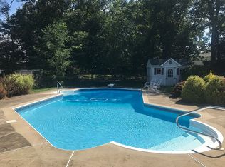 5 Southgate Dr, Howell, NJ