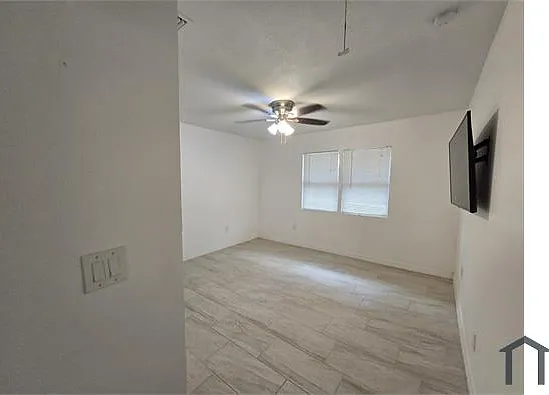 520 Drury Ln #522 — Photo 12