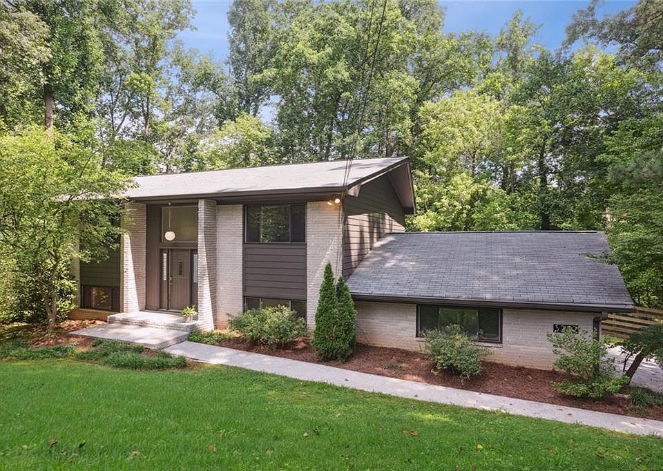 1st image of 3282 Leslie Ct NE