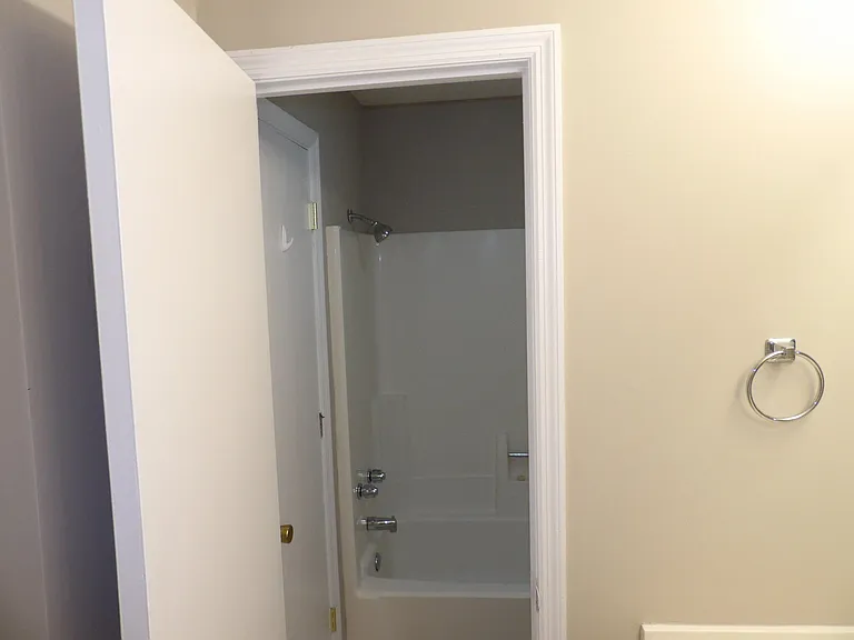 421 Harrodswood Rd #2 — Photo 32