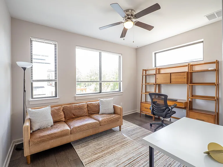 6409 Berkman Dr #4 — Photo 26