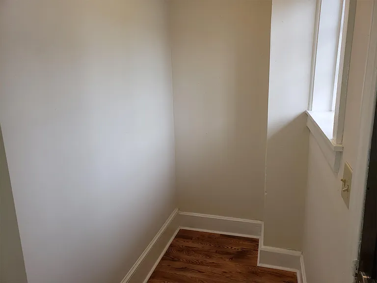 923 N 2nd St #2R — Photo 6