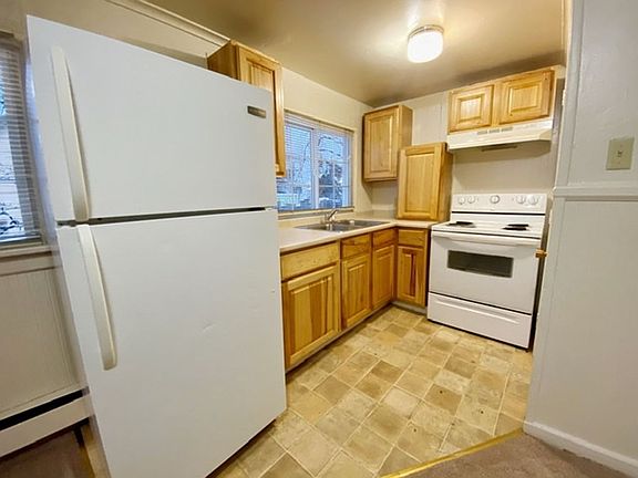 2nd image of 1335 Hyder St APT 4