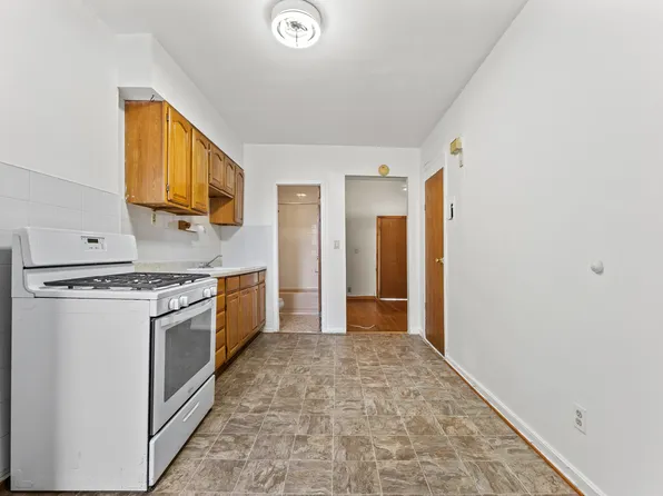 325a 22nd Street image 6 of 20