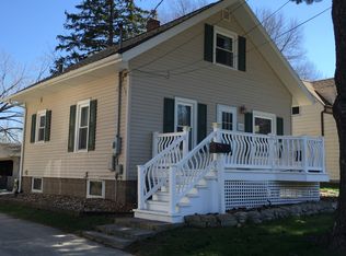 2712 Cedar Heights Dr, Cedar Falls, IA