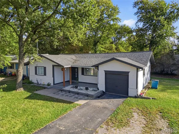 8700 Parkdale Dr, Caseyville, IL 62232