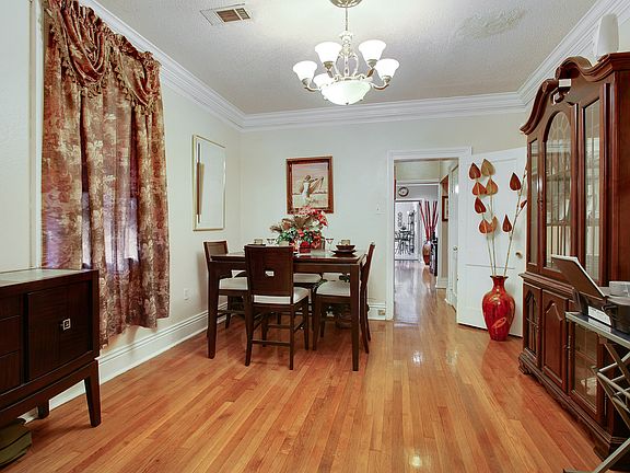 4th image of 746 Louisiana Ave