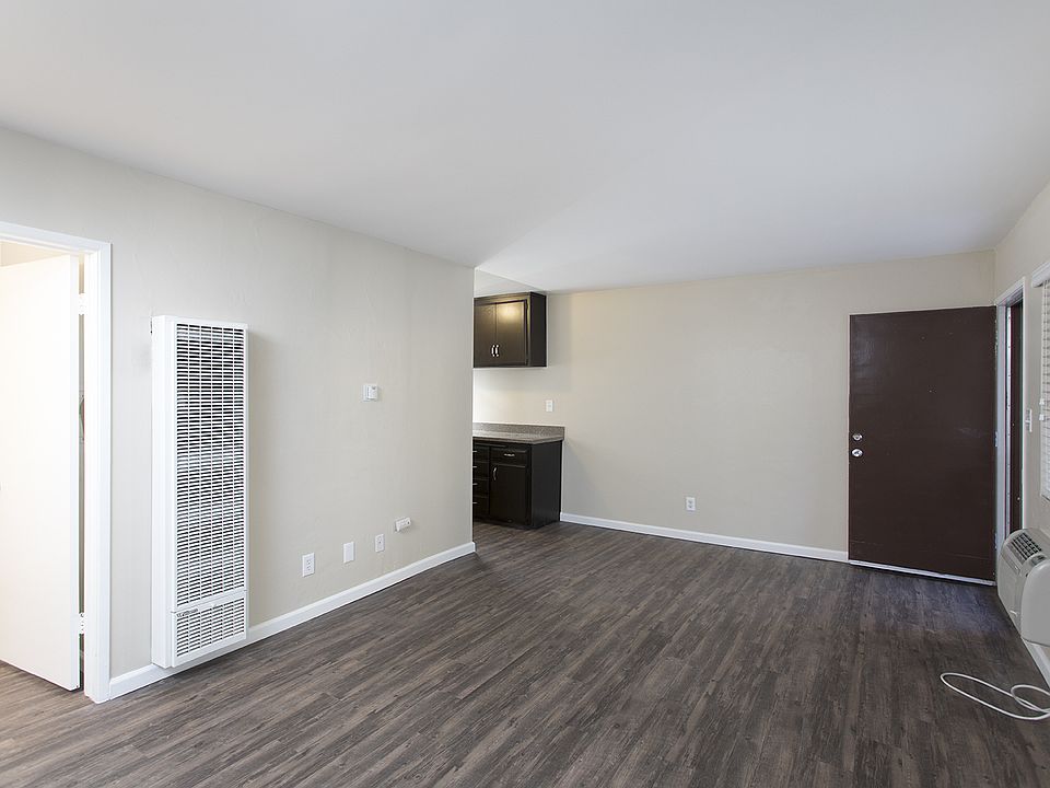 1st image of 4172 Mississippi St APT 6