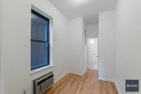 Rented by Bond New York | media 20