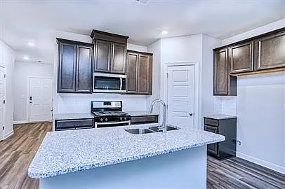 206 Telford Dr #1 — Photo 7