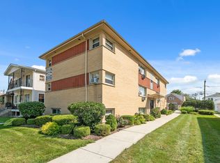 7231 W 61st St #1N, Summit Argo, IL 60501