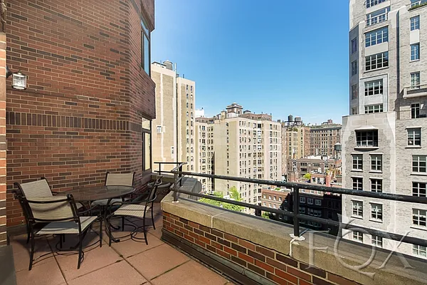 Sold by Fox Residential Group | media 11