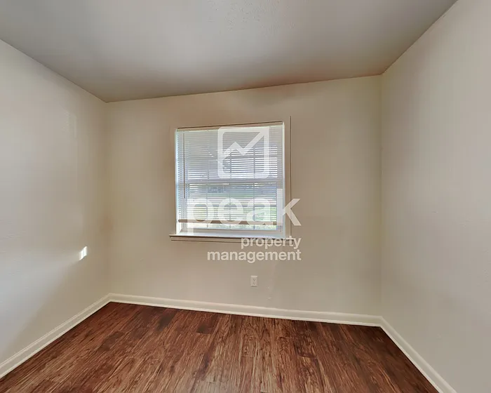 5508 Winifred Dr — Photo 7