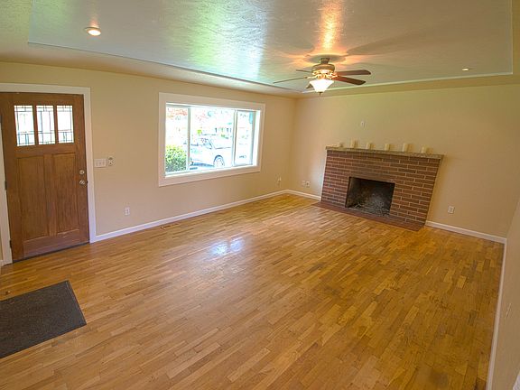 2nd image of 11811 Clover Creek Dr SW