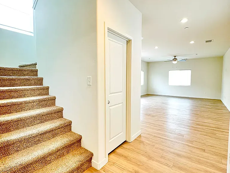 8621 Frankie Lou St #B — Photo 5