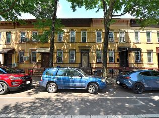 1629 Cornelia St, Flushing, NY 11385