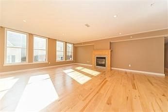 1st image of 335 W 2nd St Unit 8