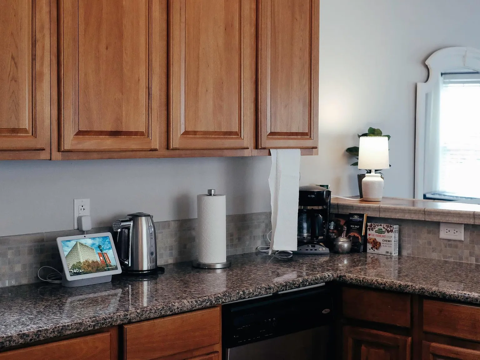 1 bed, 2150 sqft, $1,200 — Photo 2