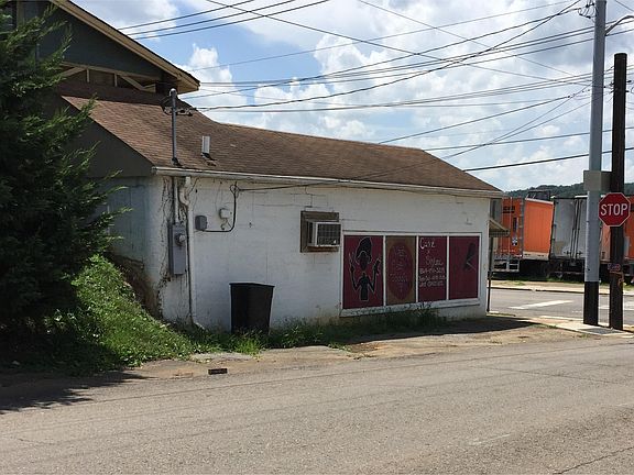 3rd image of 1300 NW Tennessee Ave