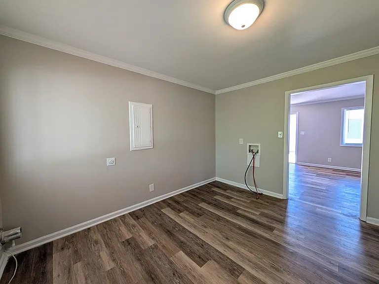 567 Dacian Rd — Photo 6