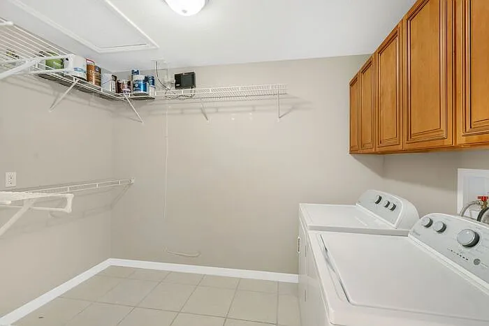 721 Holly Ter — Photo 14