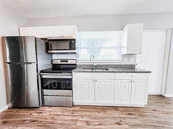 4th image of 4091 58th Ave N APT D