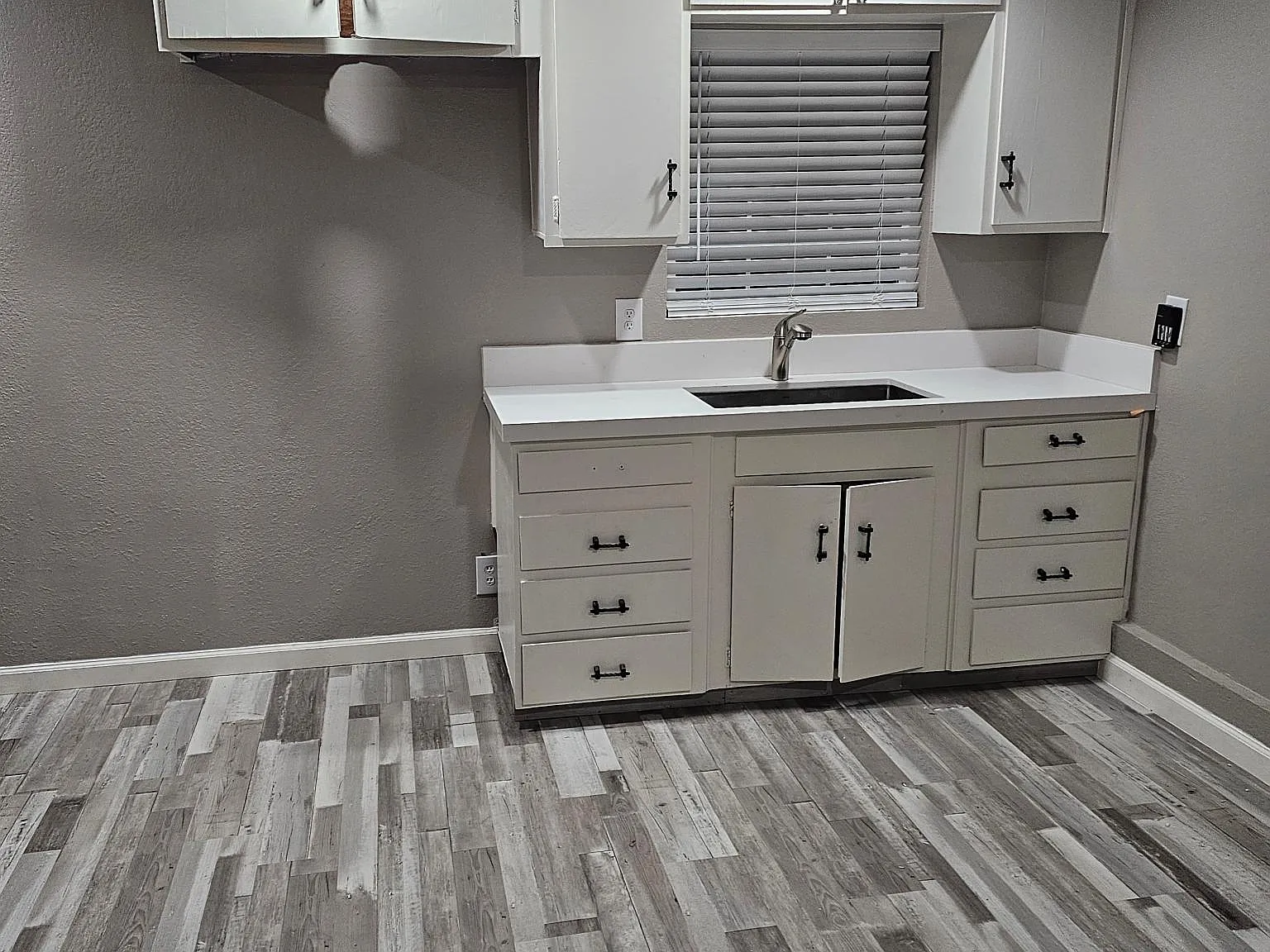 255 McCreery Ave — Photo 3