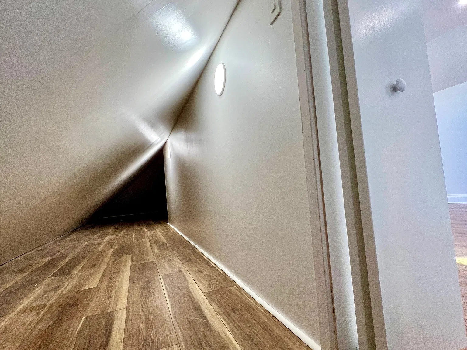 2 bed, 1000 sqft, $2,250 — Photo 4