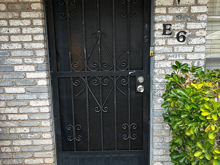 6700 Escondido Dr — Photo 10