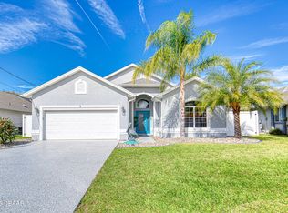 9 Clear Ct, Palm Coast, FL 32137