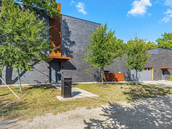 4798 Iberia Ave, Dallas, TX 75207