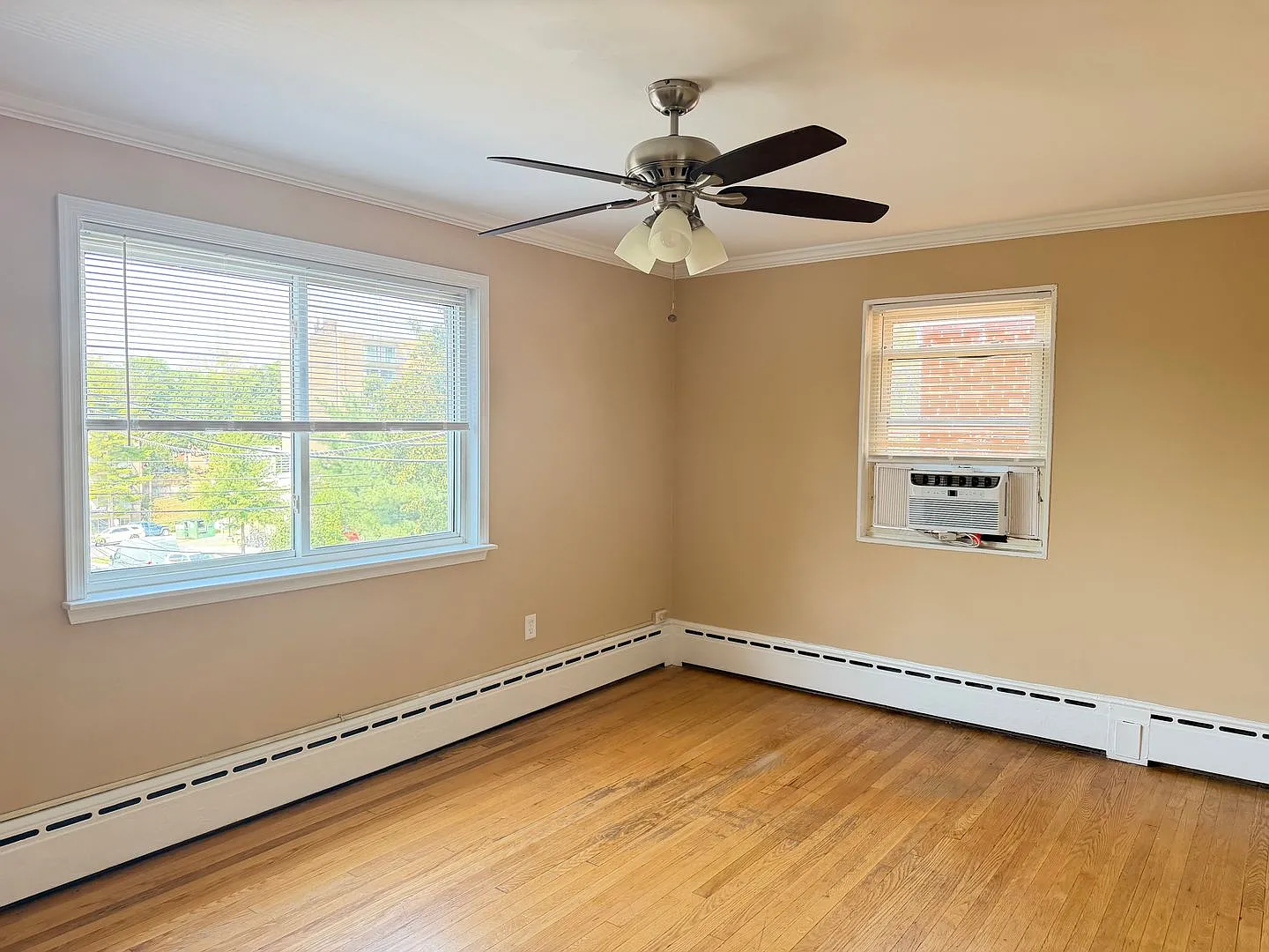 8705 Plymouth St — Photo 3