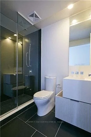 1 Bloor St E #4010 — Photo 9