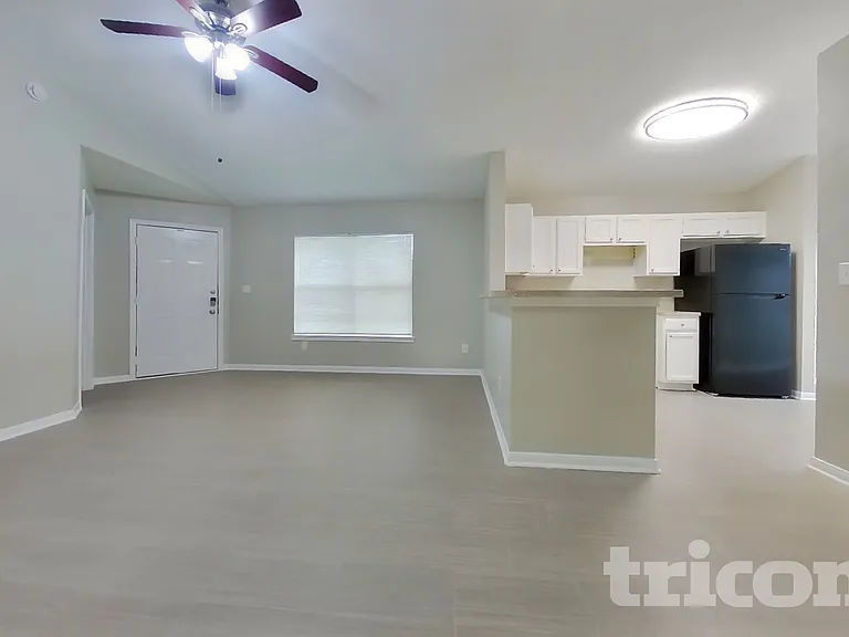 3103 Kelling St — Photo 3