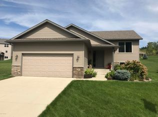 5141 Ridgeview Dr NW, Rochester, MN 55901