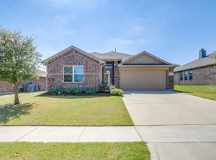 412 Blaze Ct, Burleson, TX 76028