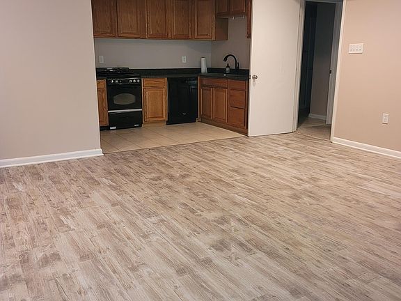 5th image of 2000 Huntwood Dr #Basement