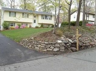 12 Vascello Rd, New Windsor, NY 12553