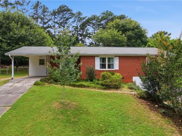 3576 Lakeshore Dr SW, Smyrna, GA 30082