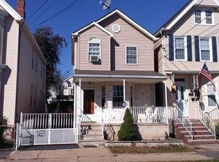 710 Hamilton St, Harrison, NJ 07029