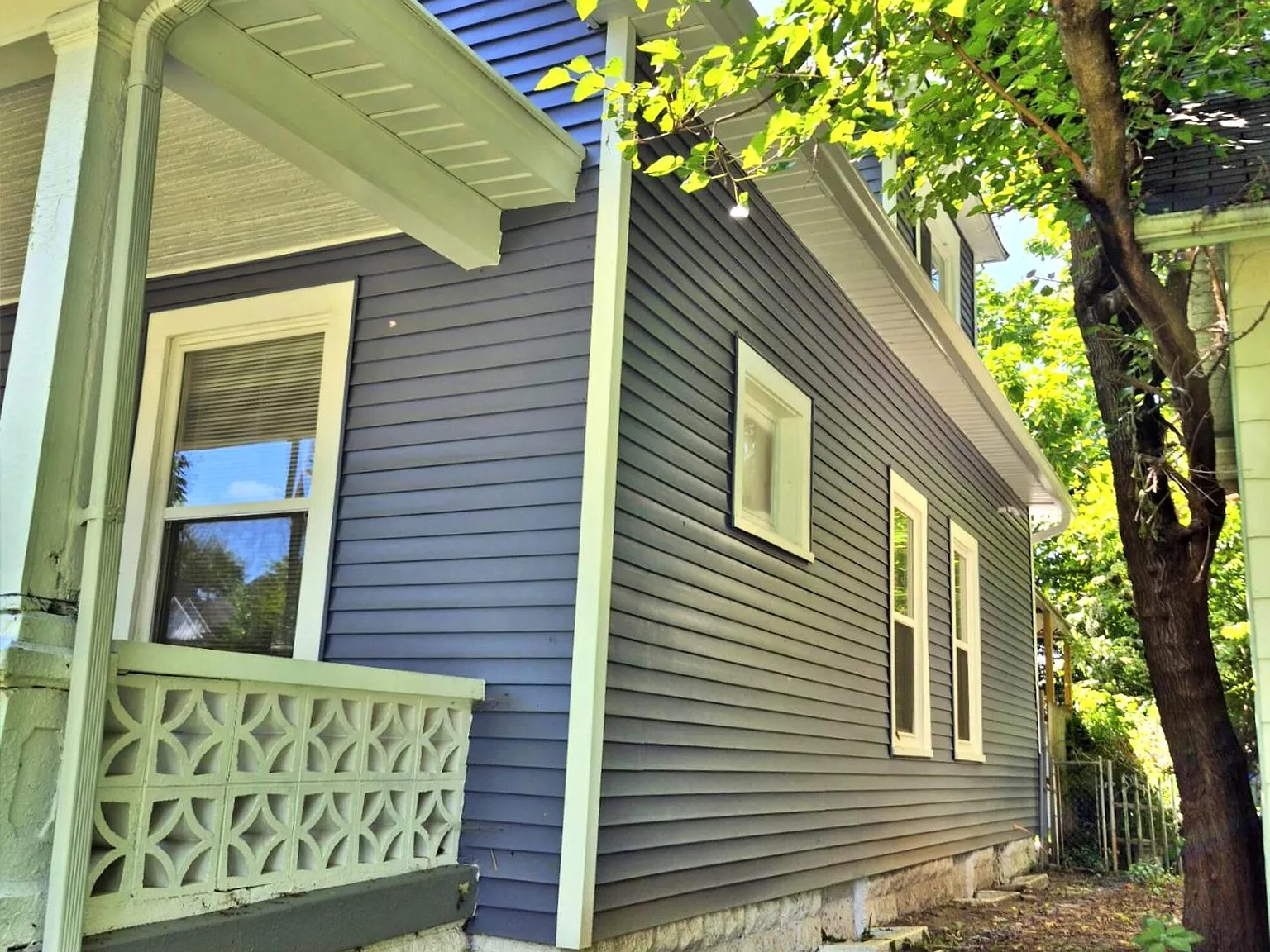 3 bed, 2.0 bath, 1679 sqft, $1,700 — Photo 3